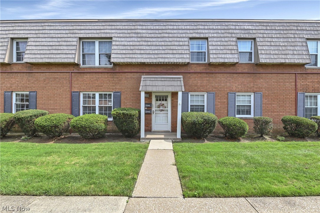 2793 Pease Drive Rocky River OH 44116