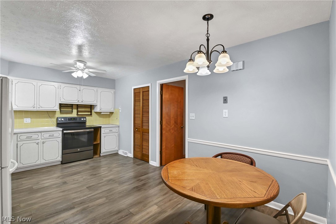 2793 Pease Drive Rocky River OH 44116