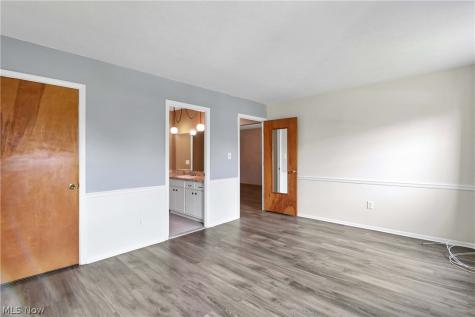2793 Pease Drive Rocky River OH 44116