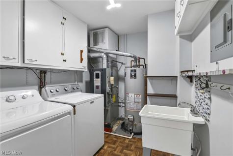 2793 Pease Drive Rocky River OH 44116