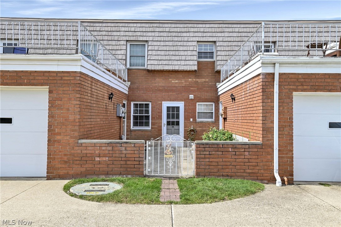 2793 Pease Drive Rocky River OH 44116