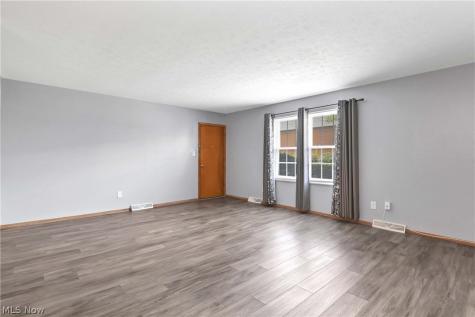 2793 Pease Drive Rocky River OH 44116