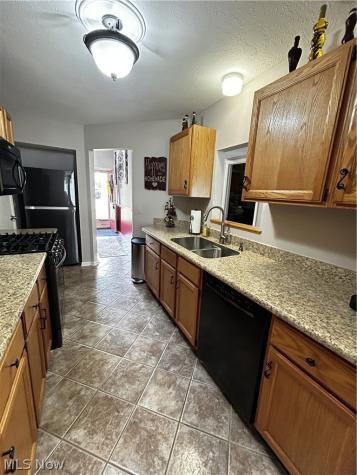 9605 E Idlewood Drive Twinsburg OH 44087