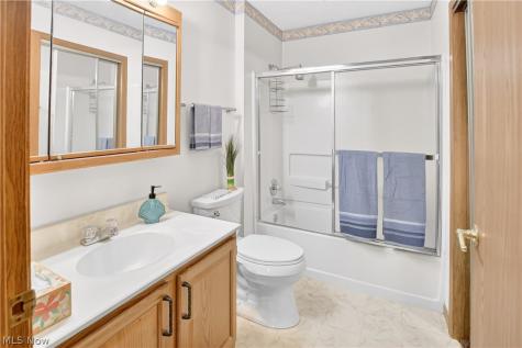 35965 Westminister Avenue North Ridgeville OH 44039