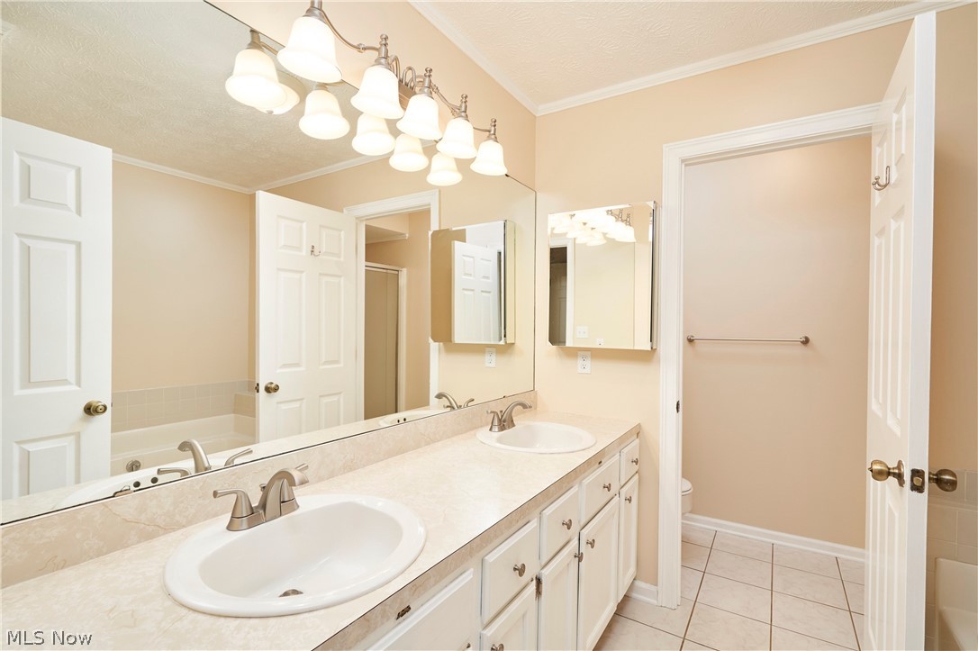 928 Sturbridge Drive Akron OH 44313