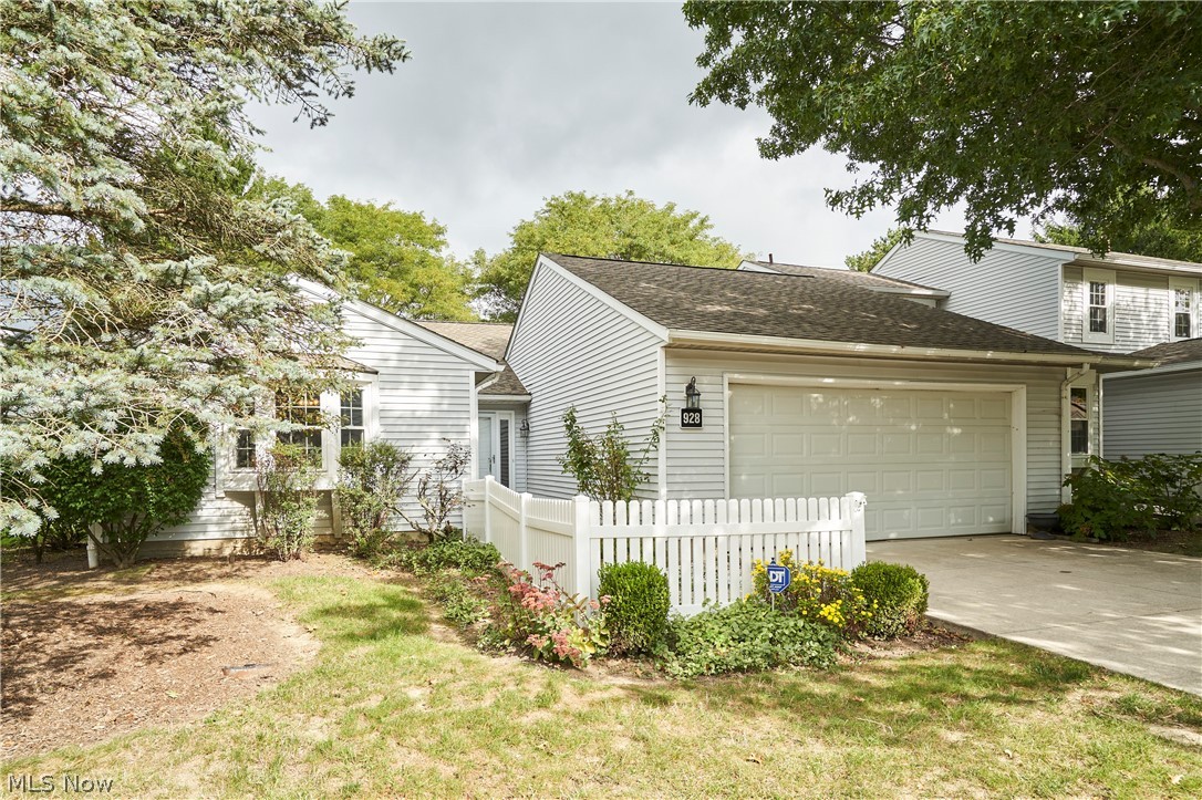 928 Sturbridge Drive Akron OH 44313