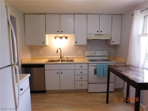 934 Hampton Ridge Drive Akron OH 44313