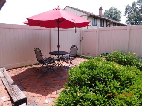934 Hampton Ridge Drive Akron OH 44313