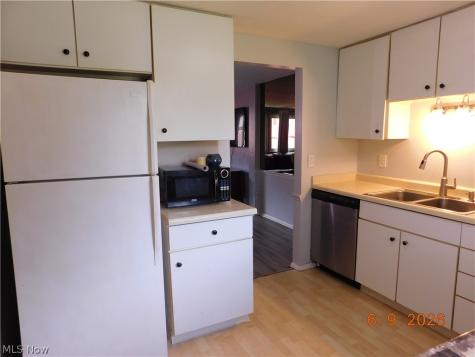 934 Hampton Ridge Drive Akron OH 44313