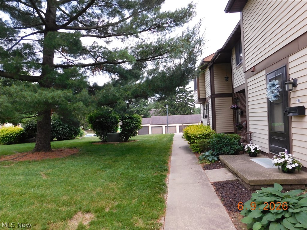 934 Hampton Ridge Drive Akron OH 44313