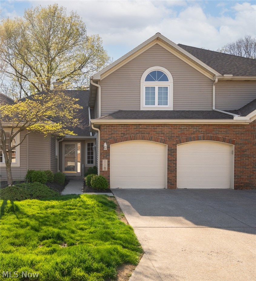 119 Ambleside Way Amherst OH 44001