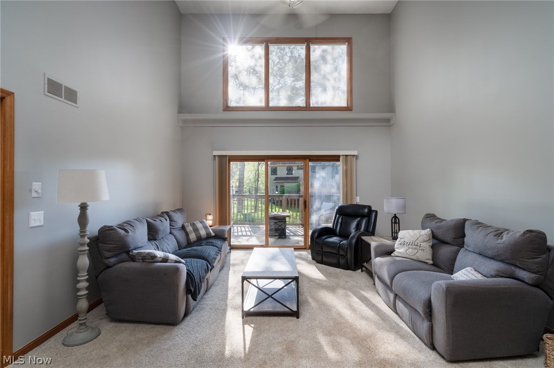 119 Ambleside Way Amherst OH 44001