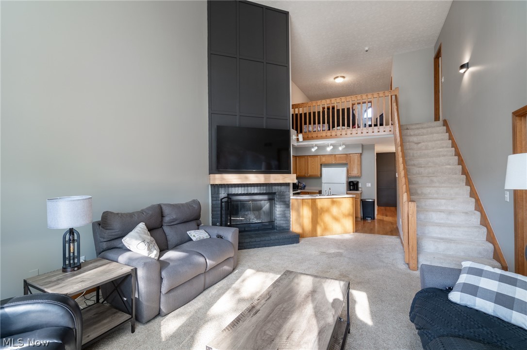 119 Ambleside Way Amherst OH 44001