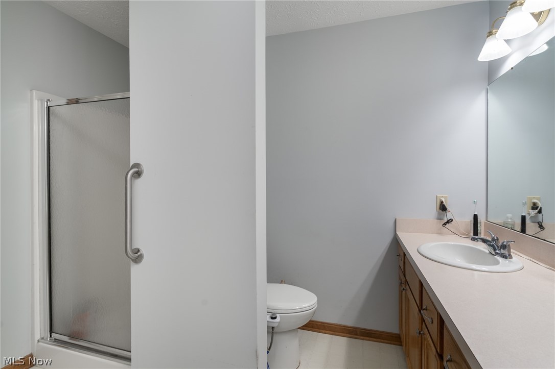 119 Ambleside Way Amherst OH 44001