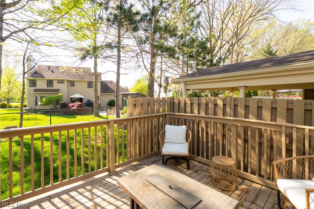 119 Ambleside Way Amherst OH 44001