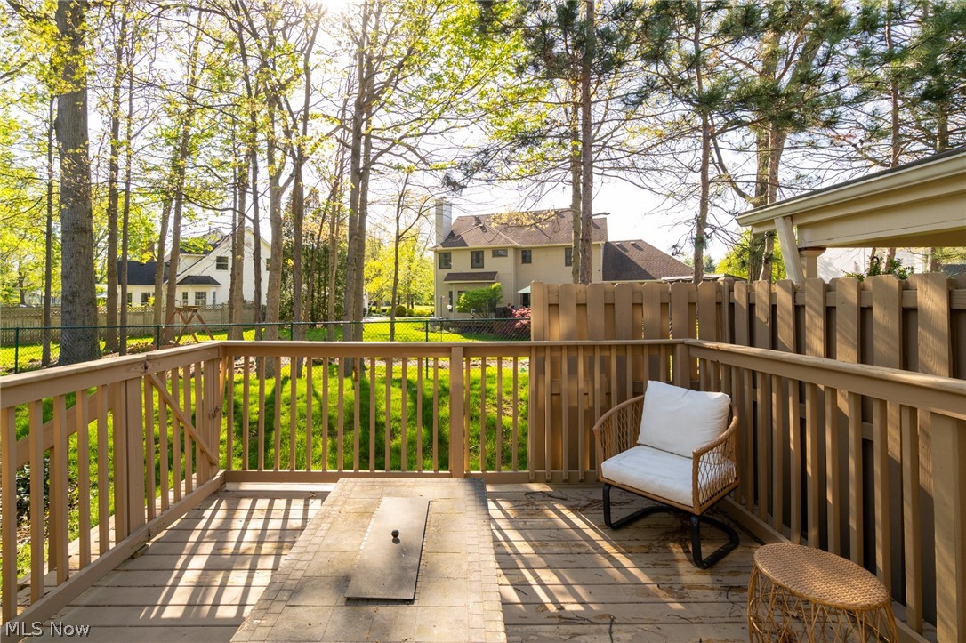 119 Ambleside Way Amherst OH 44001