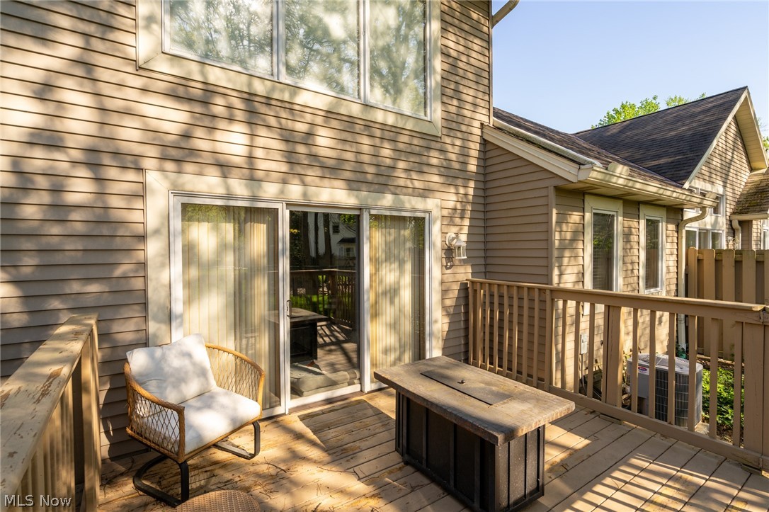 119 Ambleside Way Amherst OH 44001
