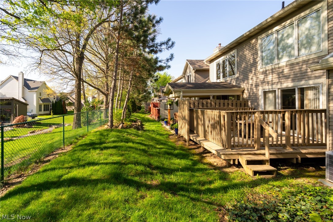 119 Ambleside Way Amherst OH 44001