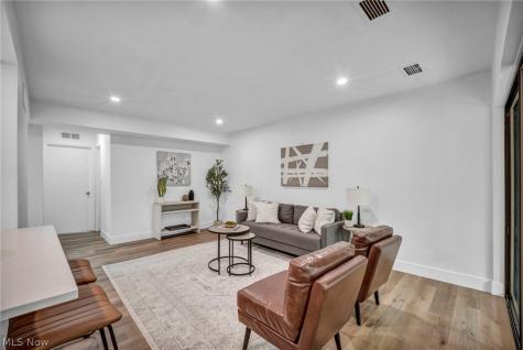 6330 Greenwood Northfield OH 44067