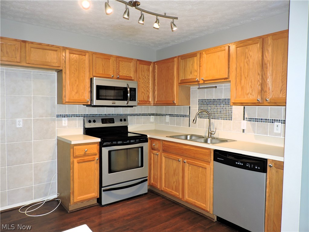 191 Meander Lane Elyria OH 44035