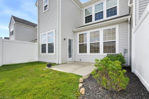 850 Dipper Lane Aurora OH 44202