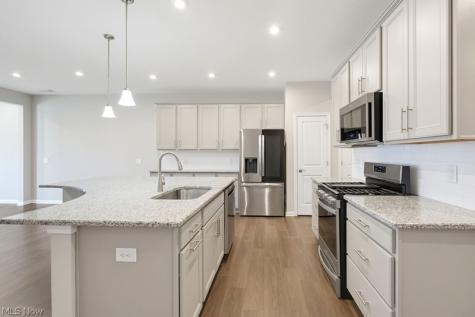 850 Dipper Lane Aurora OH 44202
