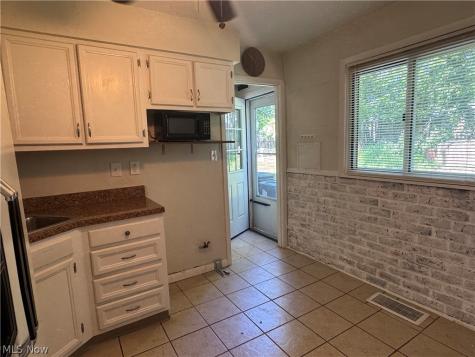 4393 Fairway Drive Cleveland OH 44135