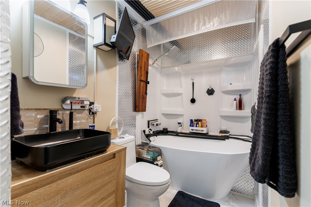 2491 Royal County Down Drive Uniontown OH 44685