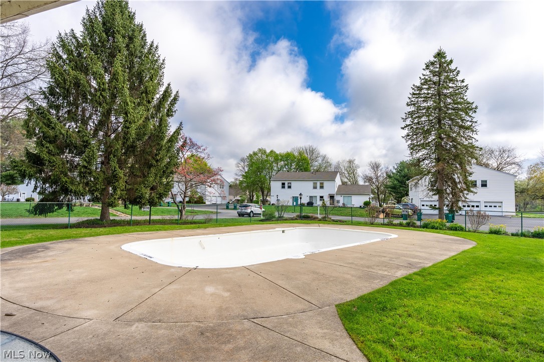 2491 Royal County Down Drive Uniontown OH 44685