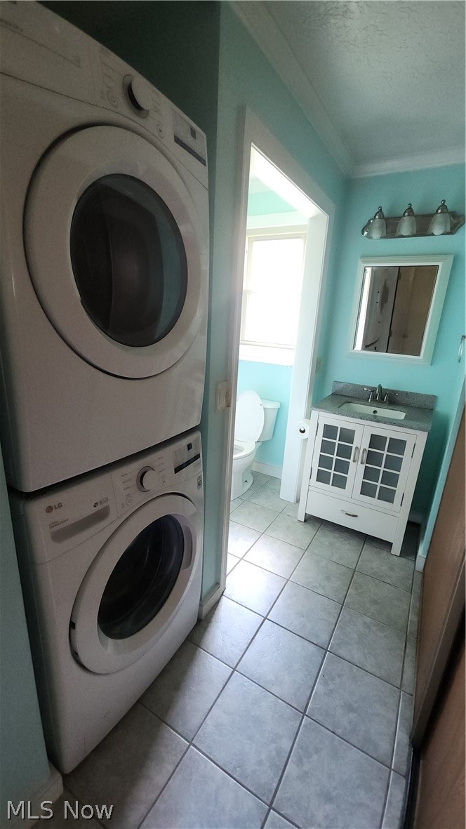 46103 New England Square New Waterford OH 44445