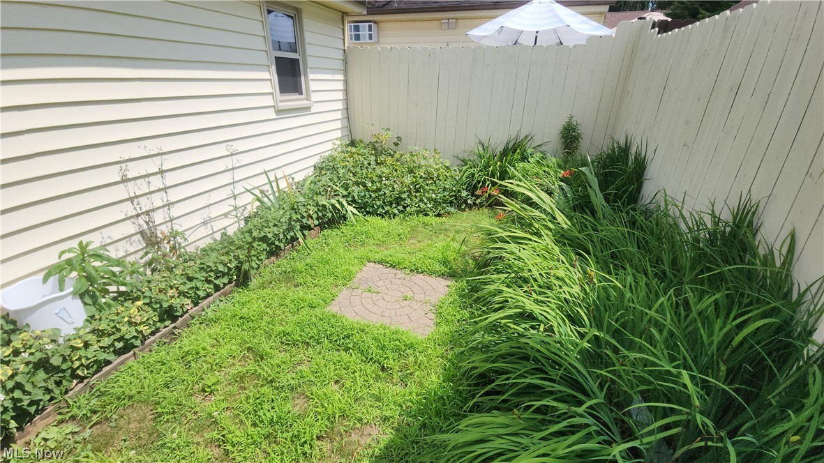 46103 New England Square New Waterford OH 44445