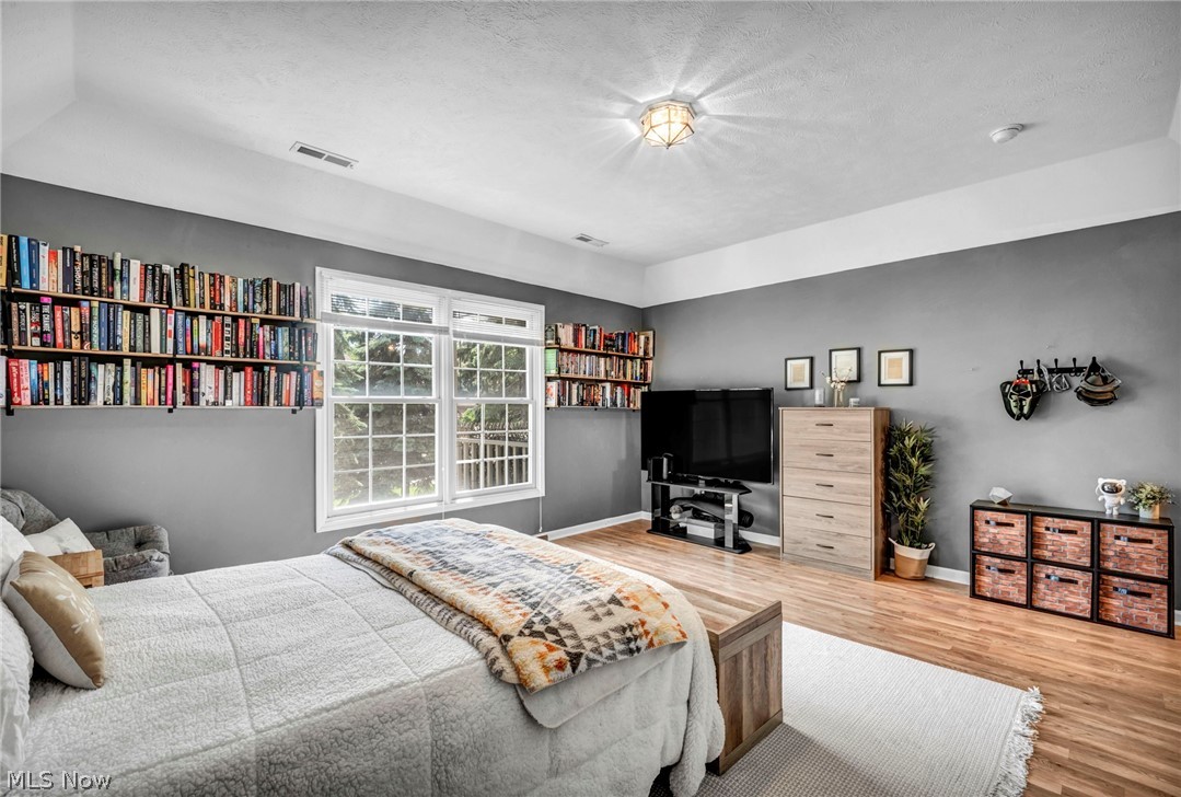 491 Eagle Trace Mayfield Heights OH 44124
