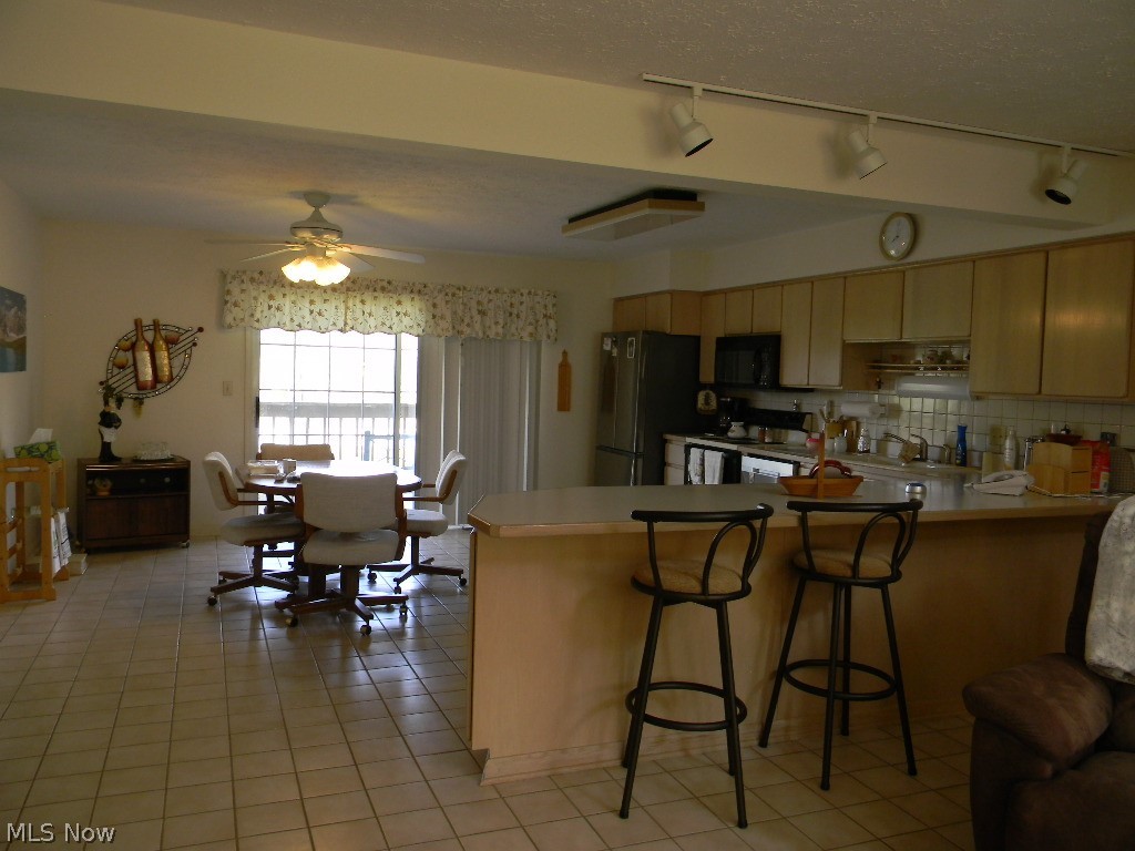 7291 Oakwood Drive Brookfield OH 44403