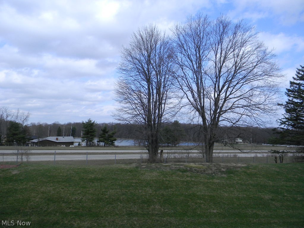 7291 Oakwood Drive Brookfield OH 44403