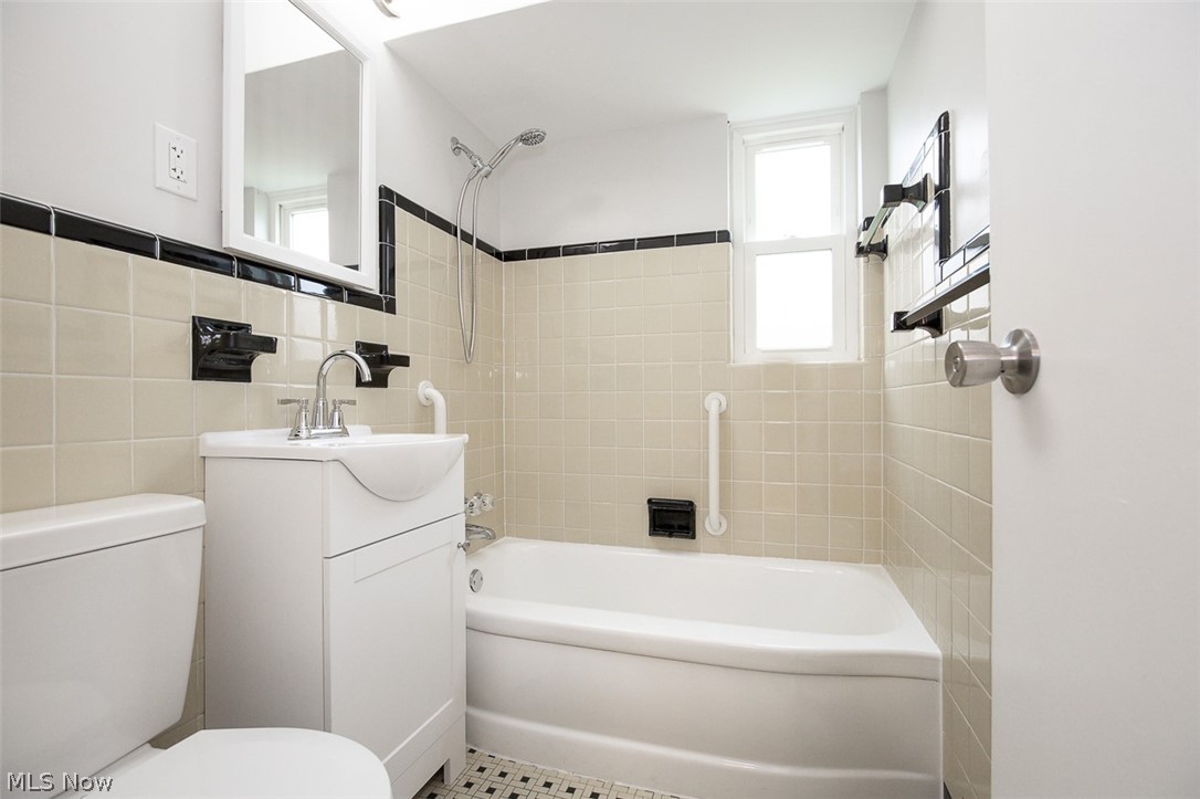 199 E 235th Street Euclid OH 44123