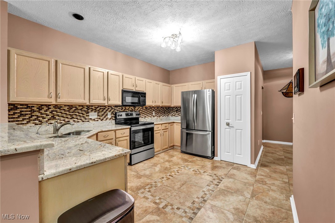 9797 Sugarbush Circle Olmsted Falls OH 44138