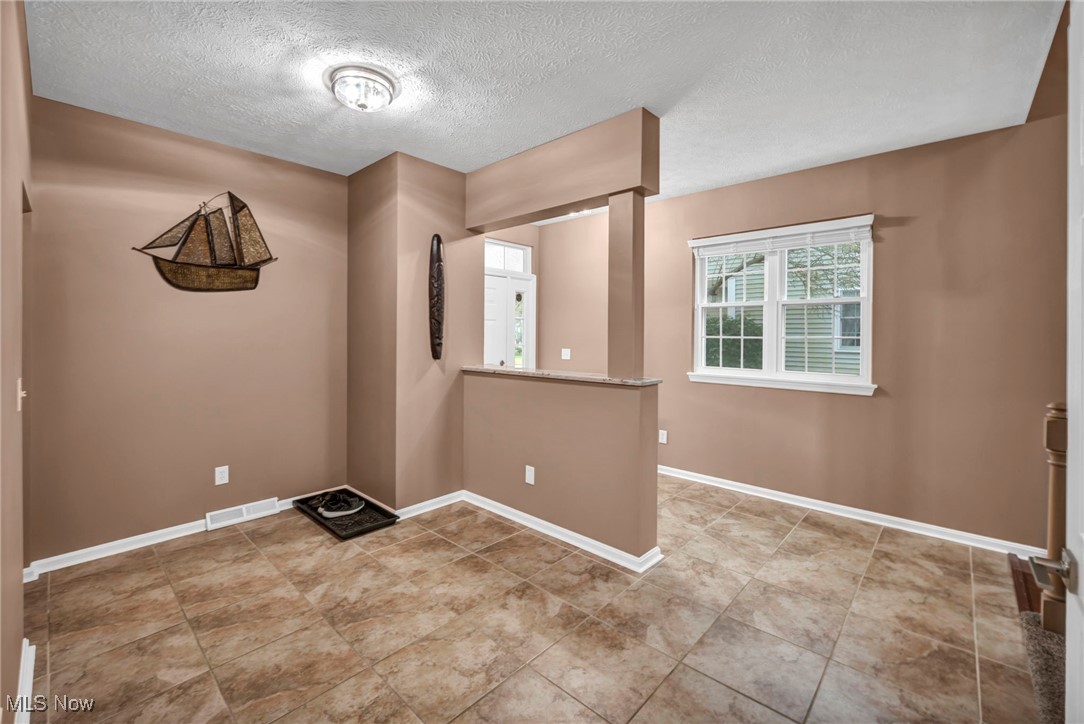 9797 Sugarbush Circle Olmsted Falls OH 44138