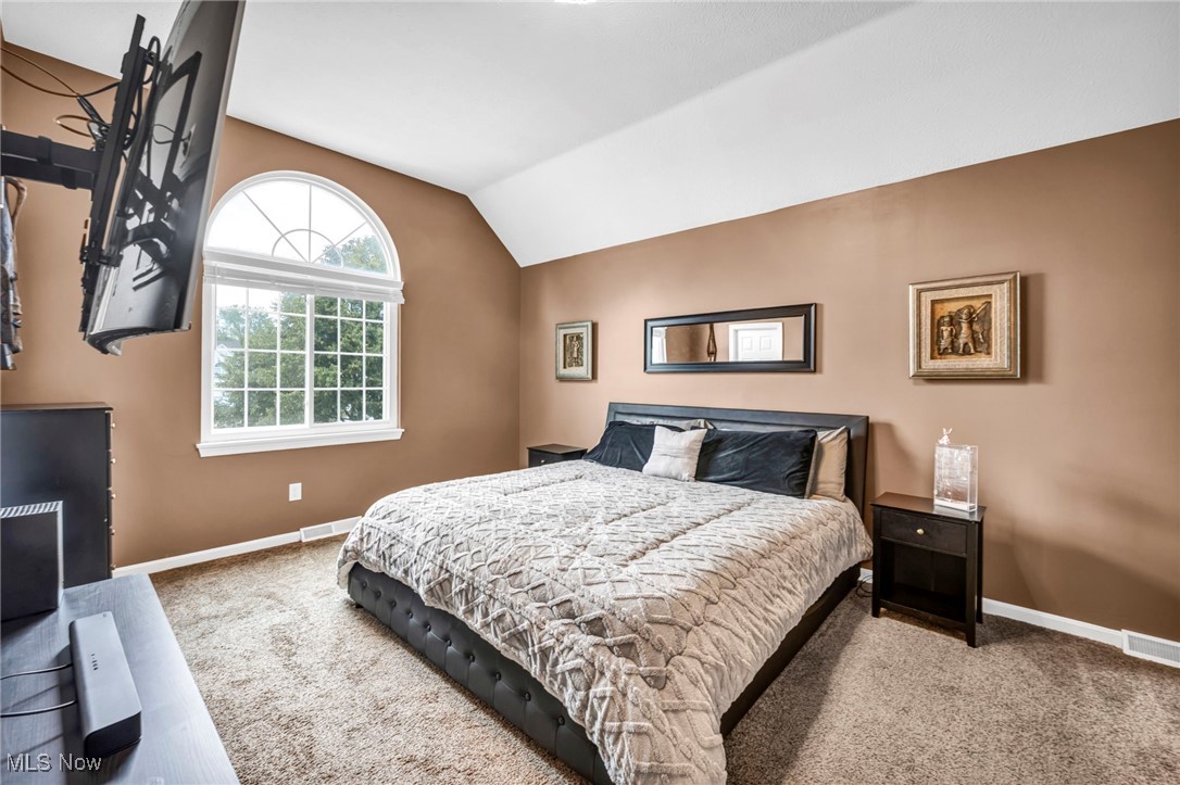 9797 Sugarbush Circle Olmsted Falls OH 44138