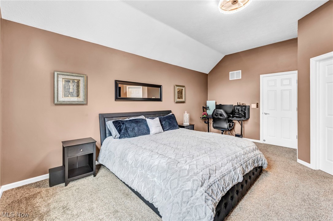 9797 Sugarbush Circle Olmsted Falls OH 44138