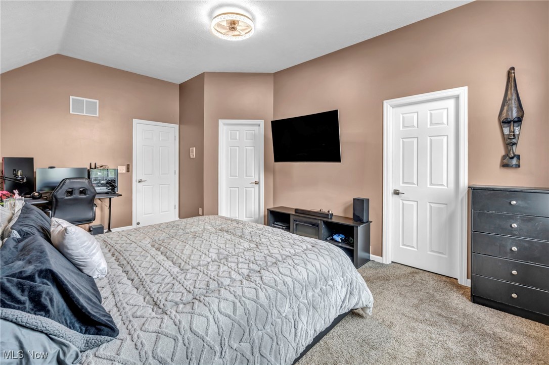 9797 Sugarbush Circle Olmsted Falls OH 44138