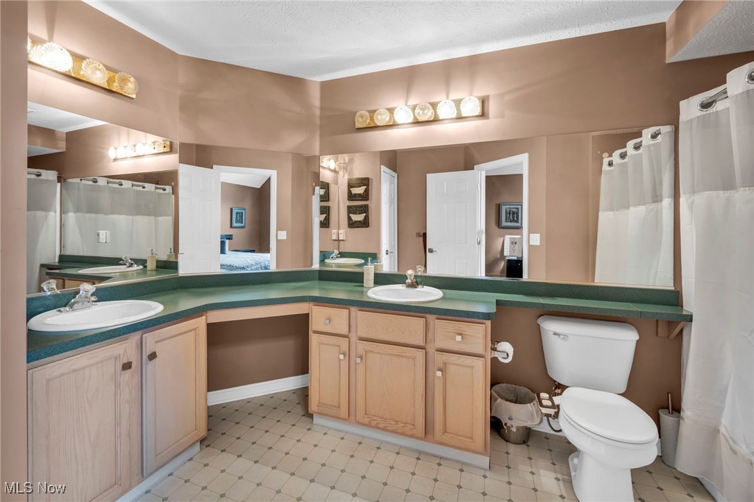 9797 Sugarbush Circle Olmsted Falls OH 44138