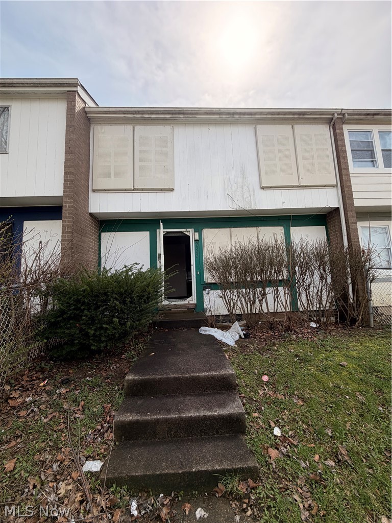 9342 Mount Auburn Avenue Cleveland OH 44104