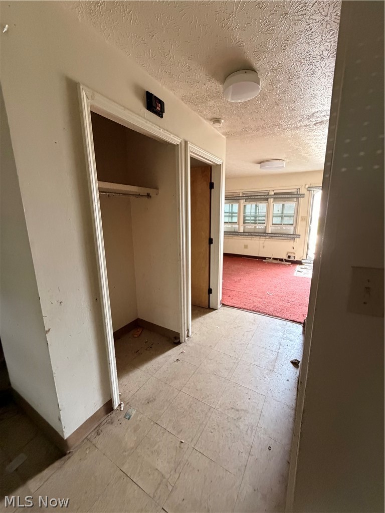 9342 Mount Auburn Avenue Cleveland OH 44104