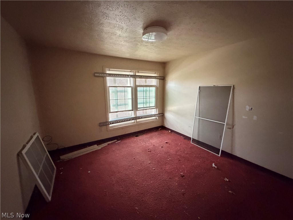 9342 Mount Auburn Avenue Cleveland OH 44104