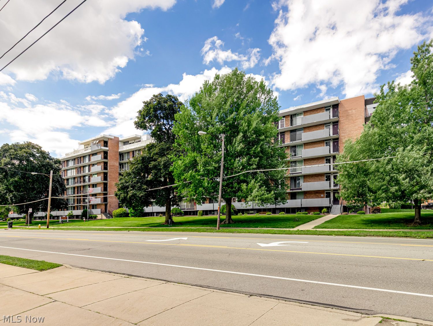 2331 E Market Street Akron OH 44312