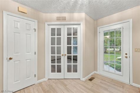 31825 Bayview Drive Avon Lake OH 44012