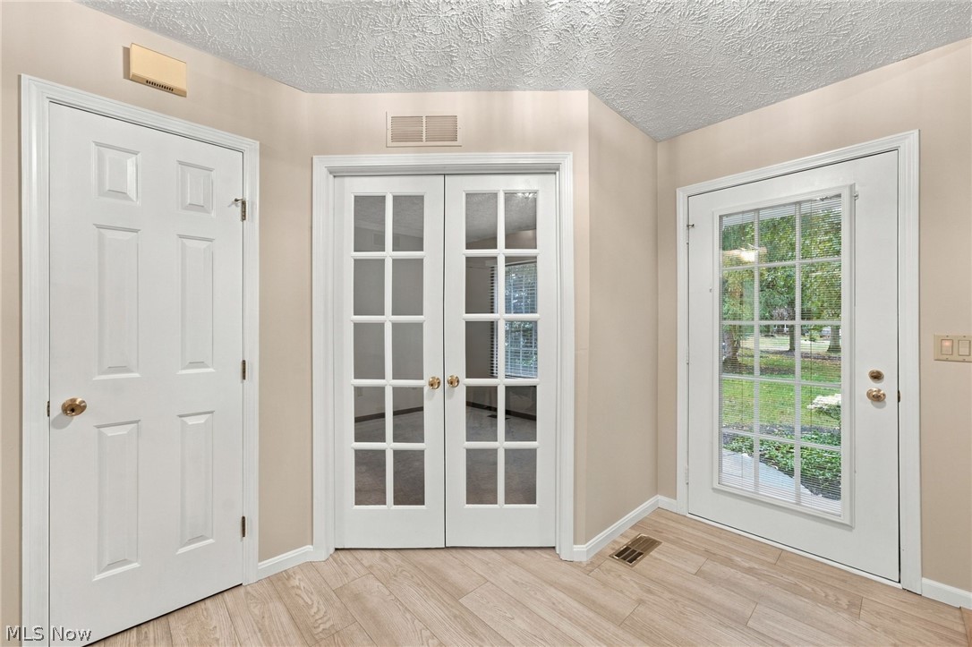31825 Bayview Drive Avon Lake OH 44012