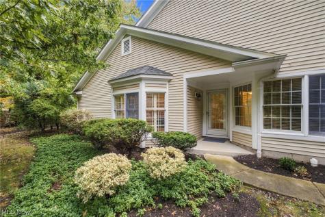 31825 Bayview Drive Avon Lake OH 44012