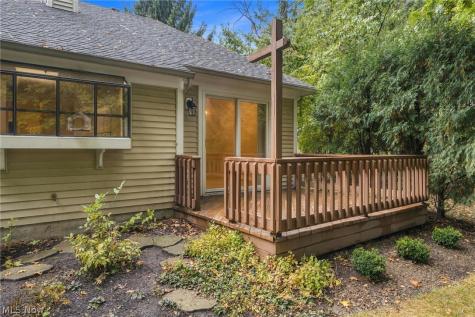 31825 Bayview Drive Avon Lake OH 44012