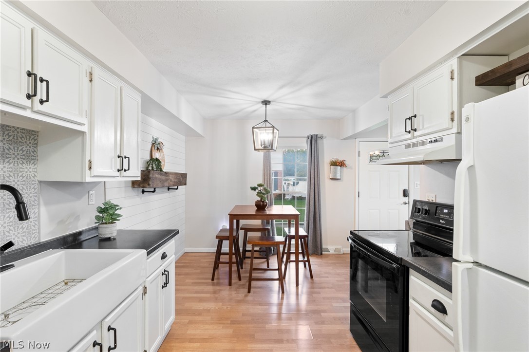 17506 Independence Court Brook Park OH 44142